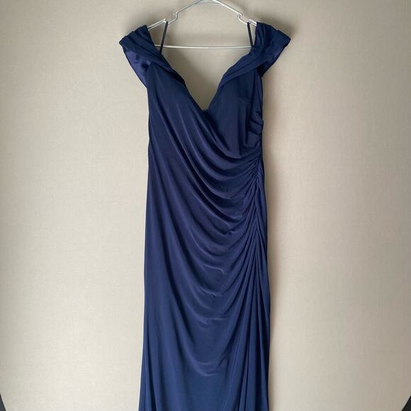 La Femme sz 16 navy blue off shoulder gown NWT - Picture 11 of 13